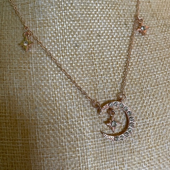 Elegant Gold Moon and Star Necklace and earrings - Picture 4 of 10